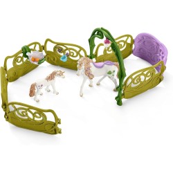 Schleich BAYALA 42445 Glitzerndes Blütenhaus mit Einhörnern, See und Stall