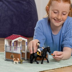 Schleich HORSE CLUB 42437 Pferdebox mit HORSE CLUB Tori & Princess